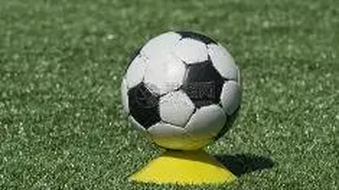 【热点预测】周日足球赛事深度解析：31日赛事前瞻（数据详析）