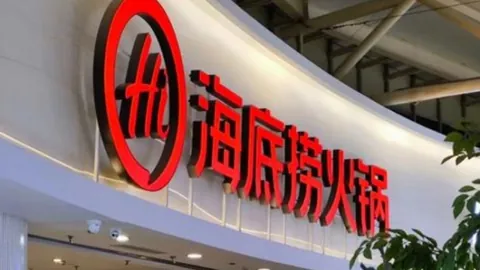 希勒挺身支持，要求萨拉赫道歉，但未来前景引疑虑？